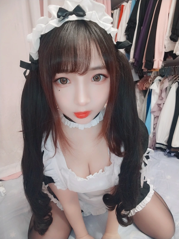 黑丝女仆 - 古川kagura