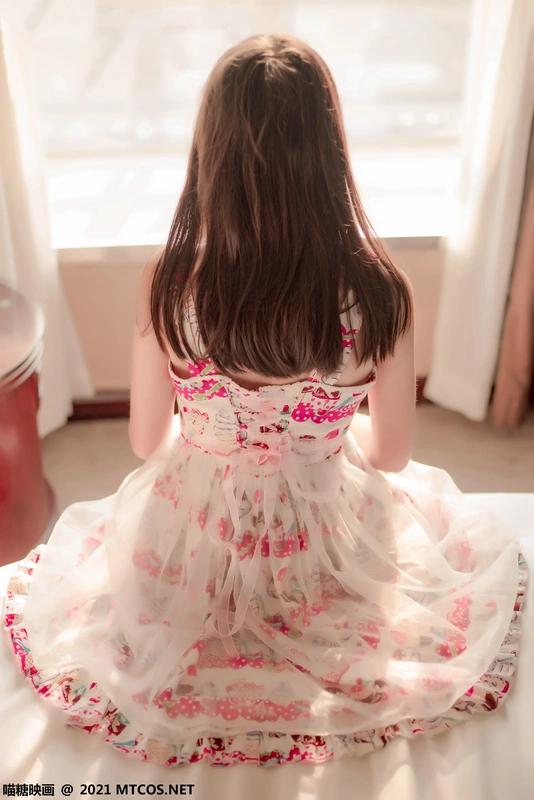 草莓裙子 - 喵糖映画